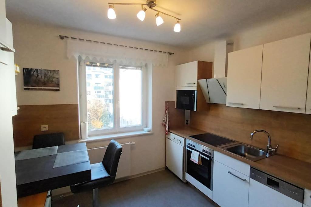 Modernes Apartment In Wien Экстерьер фото